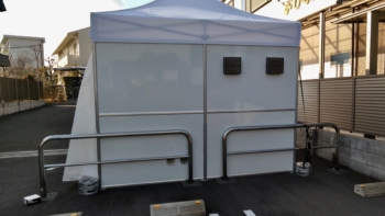 HEPAフィルター完備 屋外診療所