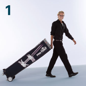 設営場所までキャスター付モバイルケースで移動